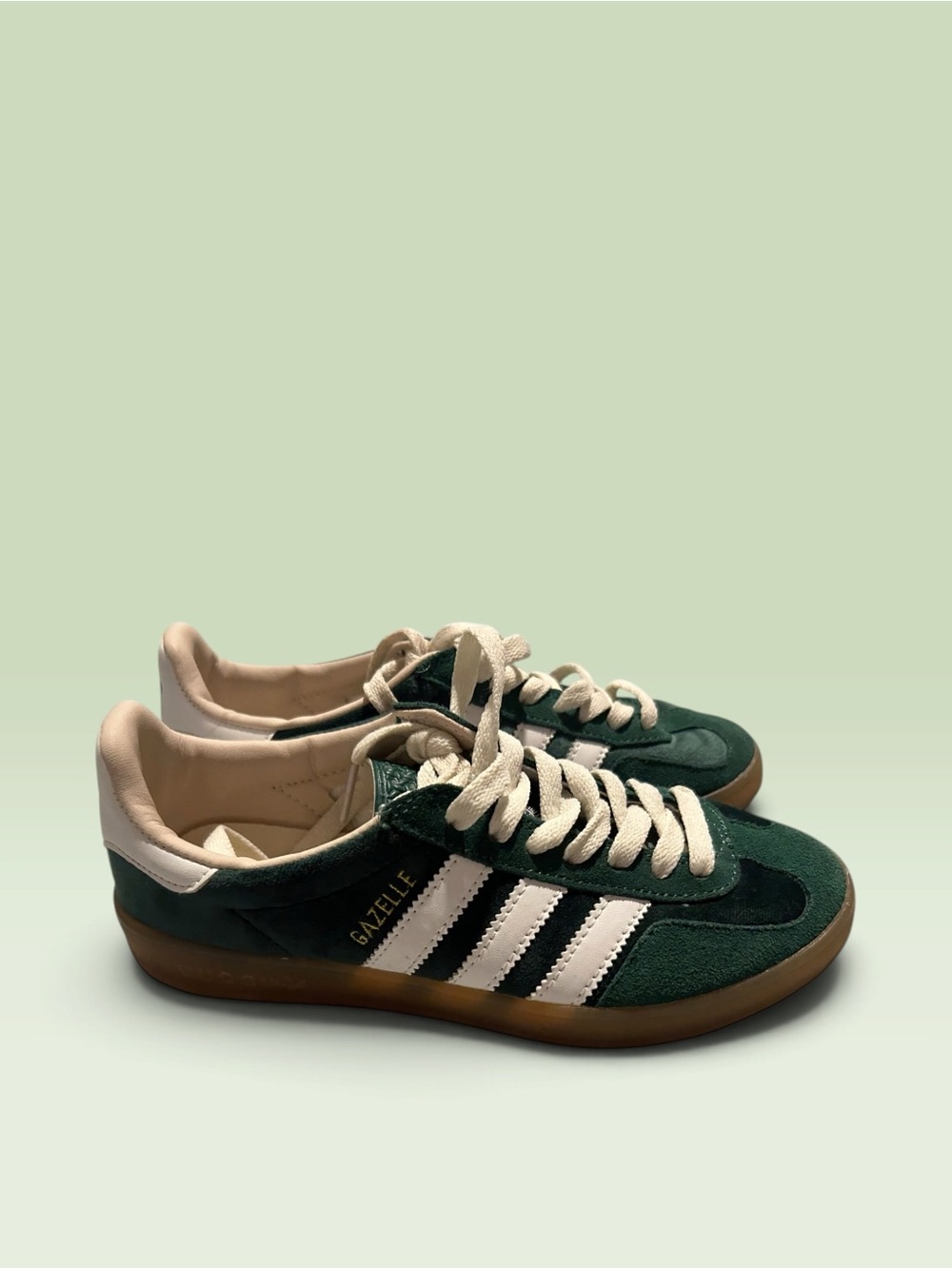 Gucci x Adidas Gazelle low top sneakers size 6